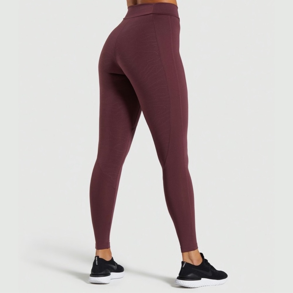 Sale🦈 Gymshark Lustre Leggings in Berry Red Size Medium - Picture 2 of 6